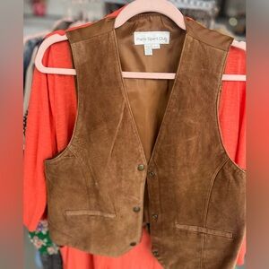 Paris sports club leather vest